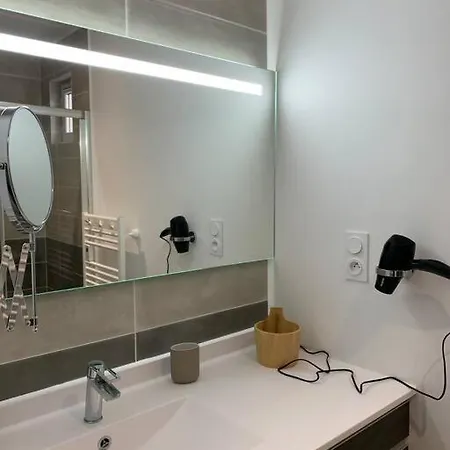 Tres Beau Neuf Et Fonctionnel Aux Portes Du Mans Et Du Circuit 度假居