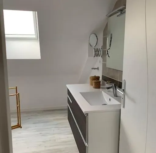 Prázdninový dům Tres Beau Neuf Et Fonctionnel Aux Portes Du Mans Et Du Circuit *