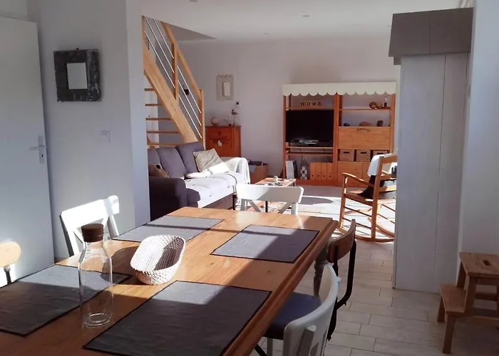 Tres Beau Neuf Et Fonctionnel Aux Portes Du Mans Et Du Circuit Prázdninový dům Teloché